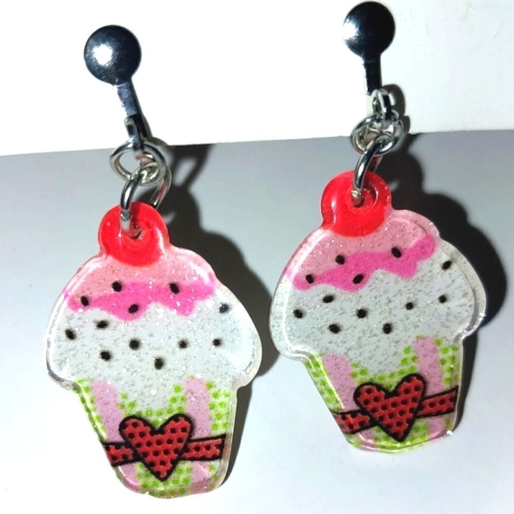 Cupcake Super cute kid's fashion clip-on earrings